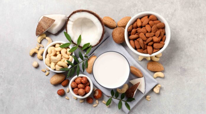 Evde Yapabileceğiniz 4 Vegan Süt Alternatifi